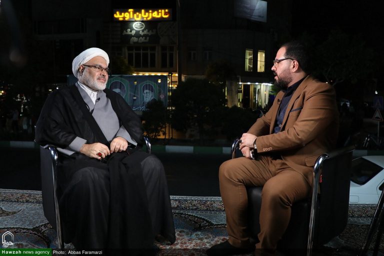 گفت و گو با رئیس پژوهشگاه علوم و فرهنگ اسلامی، در ویژه برنامه امت مبعوث